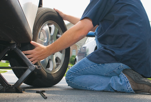 How To Change A Flat Tire Easily And Safely Osoul House Car Rental